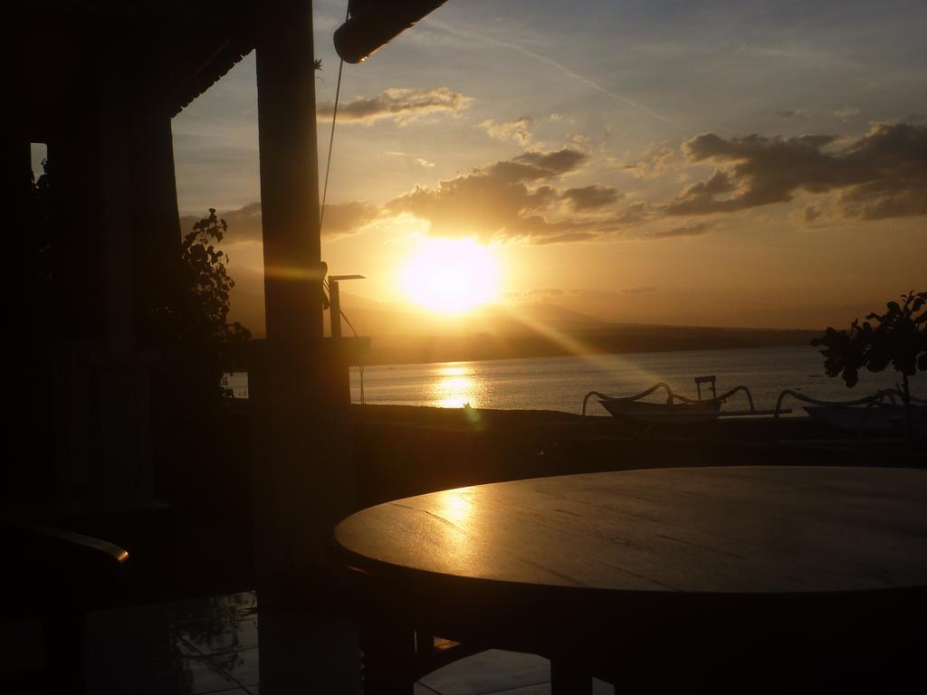 Tambun Sari Beach Homestay Amed Extérieur photo