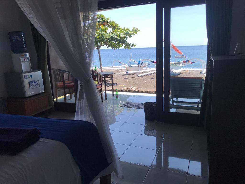 Tambun Sari Beach Homestay Amed Extérieur photo