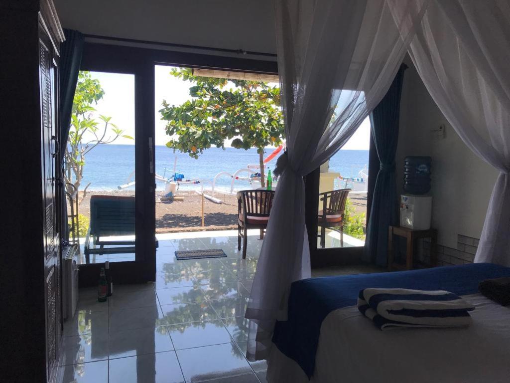Tambun Sari Beach Homestay Amed Extérieur photo